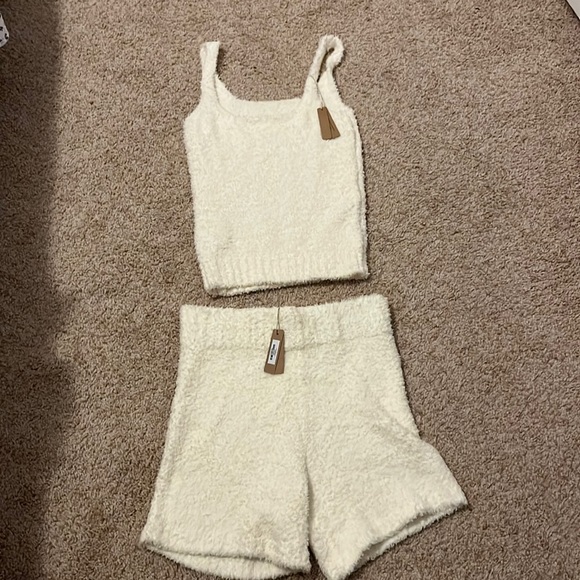 SKIMS Other - NWT - SKIMS Cozy Knit Tank & Shorts